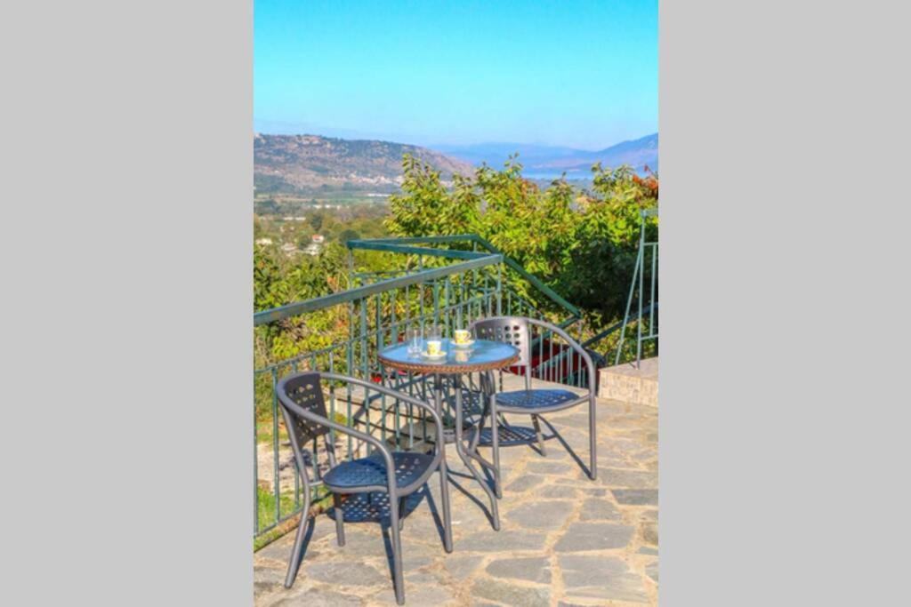 Breathtaking Lake View Cottage With A Fireplace Next To Ioannina City! Ngoại thất bức ảnh