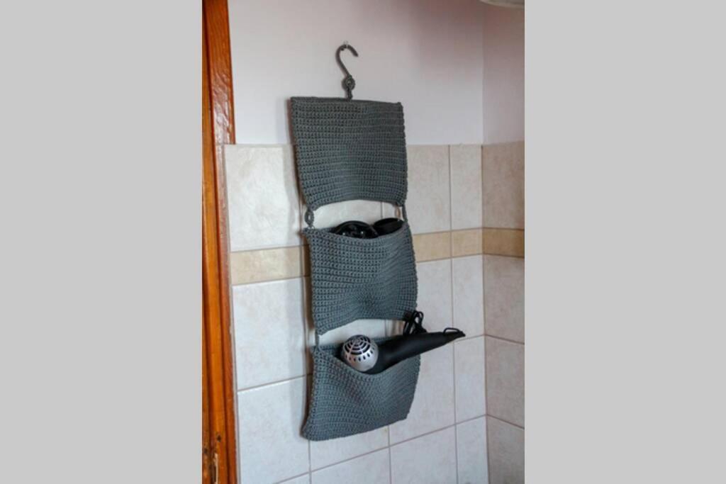 Breathtaking Lake View Cottage With A Fireplace Next To Ioannina City! Ngoại thất bức ảnh